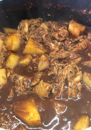 Una foto de Pollo ahogado en salsa a los 4 chiles a la sonorense