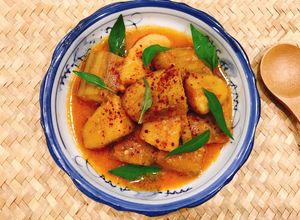 Hình của món Chuối xanh kho cà chua với tương cà.