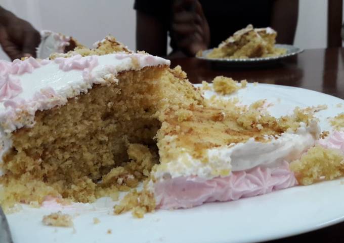 Recipe of Favorite Lemon Vanilla Cake by (The Cake Girl) Seline