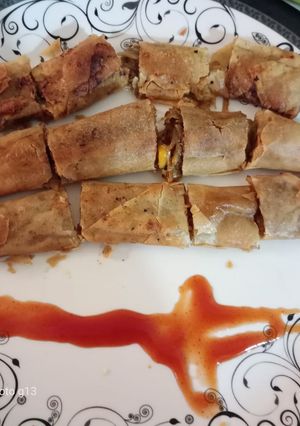 A picture of Spring rolls.