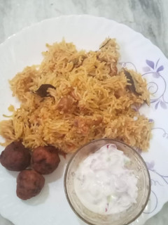 கோவை மட்டன் பிரியாணி (Kovai mutton biryani recipe in tamil) செய்முறை முக்கிய புகைப்படம்