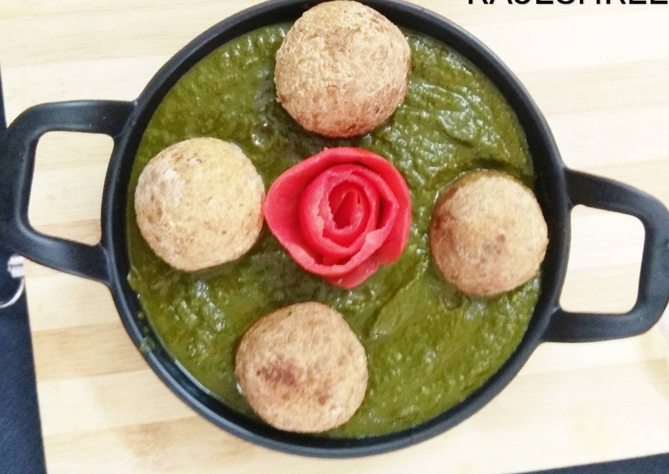 Cheese Kofta in Spinach Gravy