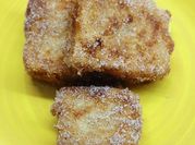 Una foto de leche frita gallega