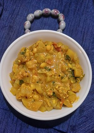 A picture of Louki gravy.