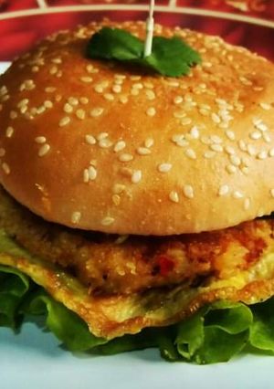 A picture of Crispy Aloo Tikki Burger 🍔😋.