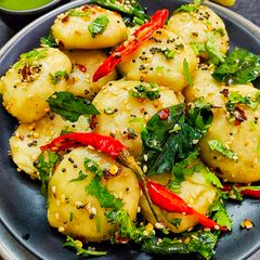 A picture of Soft Poha Semolina Dumplings.