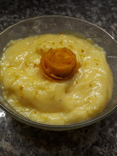 Una foto de Crema de naranja