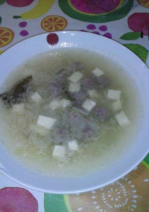 Foto principal de Sopa con tofu y albóndigas