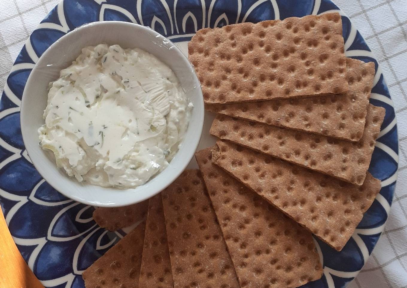 Greek salsa tzaziki