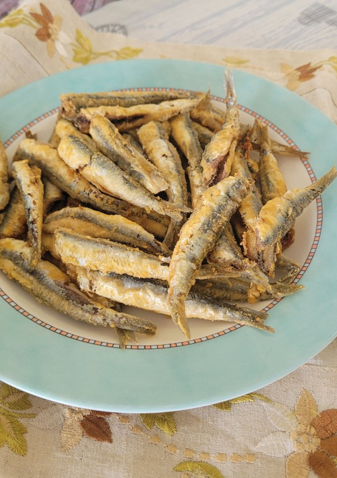 Una foto de Boquerones fritos a la Malageña y en recuerdo al Piyayo