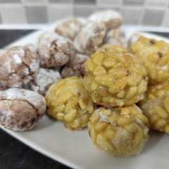 Una foto de Panellets de piñones, de cacao y de canela