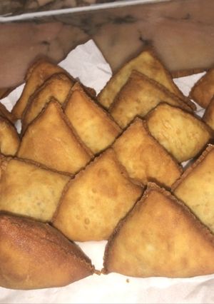 صورة لوصفة سمبوسه مرررره لذيذه اذا ذقتوها ماتندمون