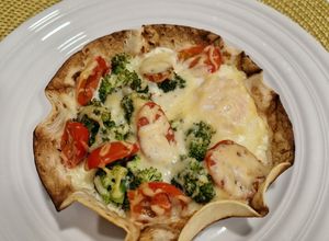 Foto de Tortilha com ovo e brócolos