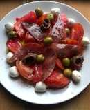 Ensalada de tomate y mojama