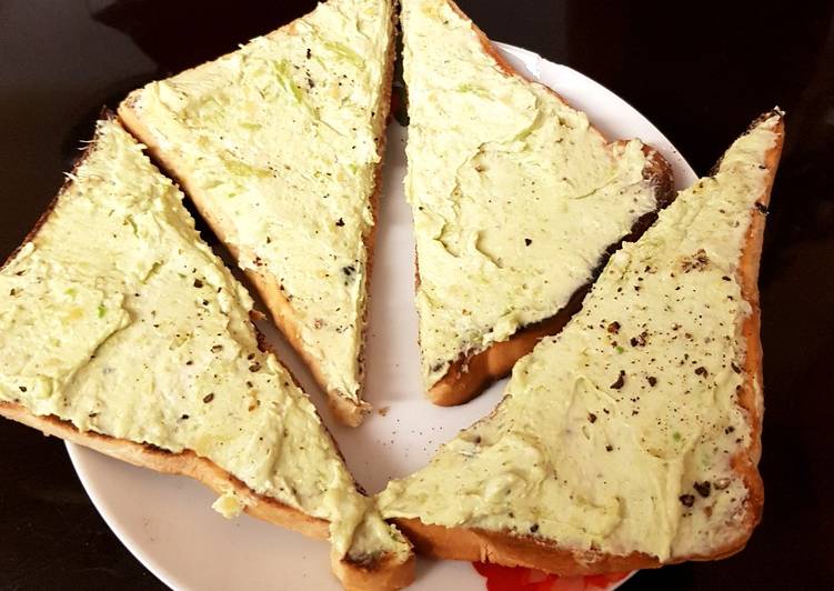 Recipe of Perfect My Avocado soft cheese & Herbs on Toast. 😘