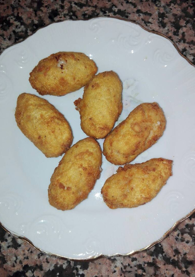 Una foto de Croquetas caseras de pollo y jamón