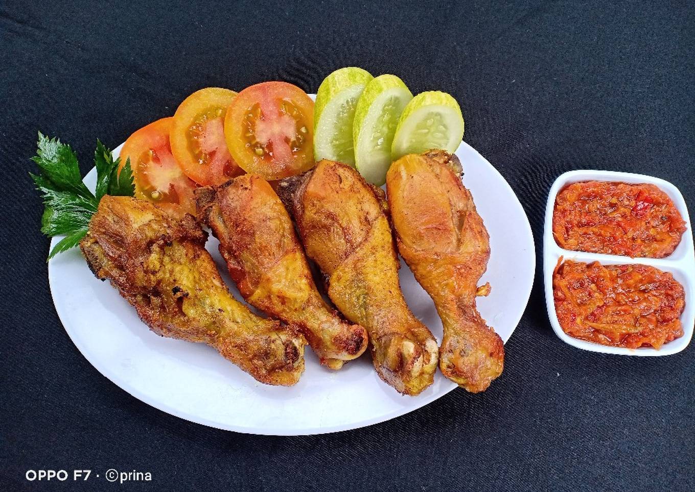 Ayam Goreng bumbu kuning