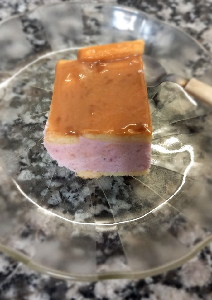 Una foto de Postre Helado de Frutillas