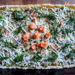A picture of Salmon & Dill Pie.