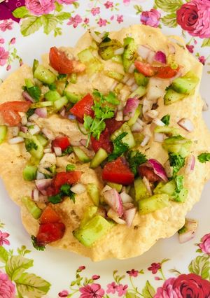 A picture of Masala papad.