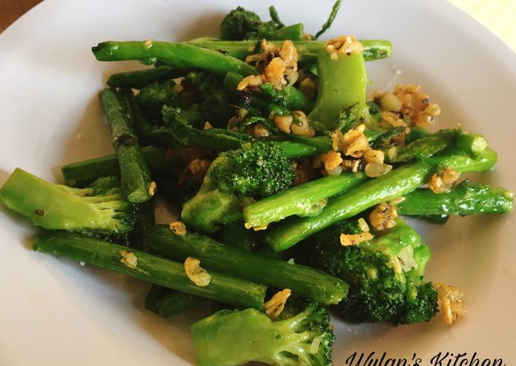 Bagaimana Membuat Stir Fried Asparagus &amp; Broccoli, Enak