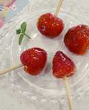 簡單做亮晶晶「草莓糖葫蘆」甜牙齒的最愛♡