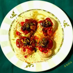 A picture of Green Dahi Vade.