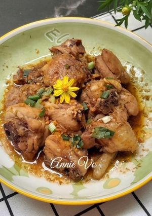 Hình của món Gà rang sả.