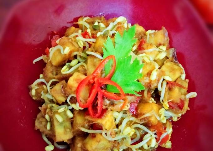 Bagaimana Menyiapkan Sambal goreng ubi tauge yang Enak