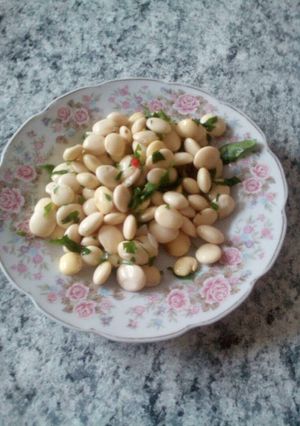 Una foto de El tarwi o el chocho preparado