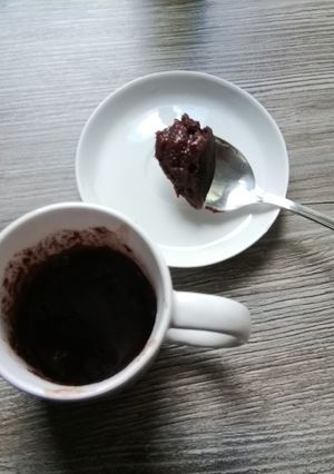 Bögrés, mikrós Brownie tojás és sütőpor nélkül recept fotója