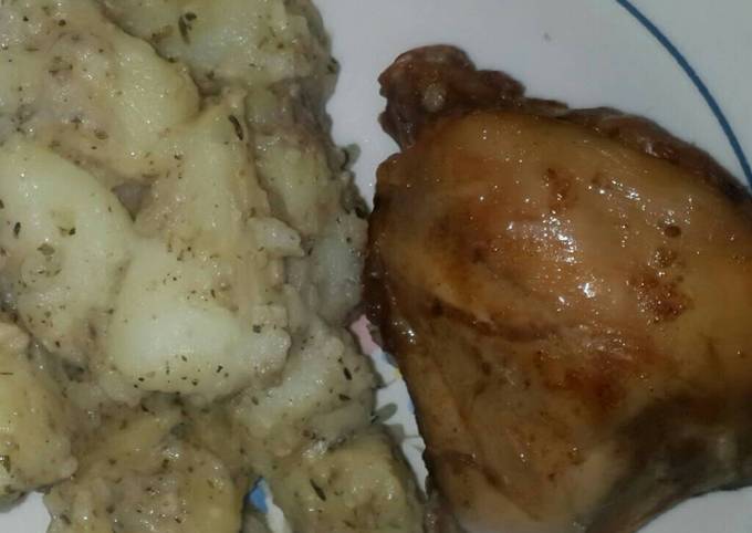 Garlic potatoes and grilled chicken