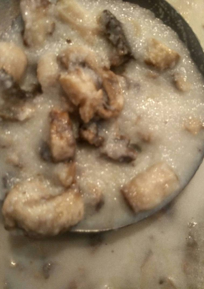 A picture of Mushroom Simple Soup.