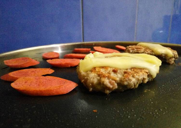 Beef Mozzarella Burger