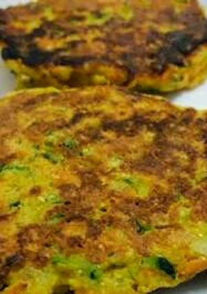 Una foto de Tortitas de pollo con verduras y queso 😘