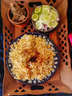 A picture of Yakhni Pulao.