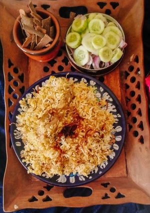 A picture of Yakhni Pulao.