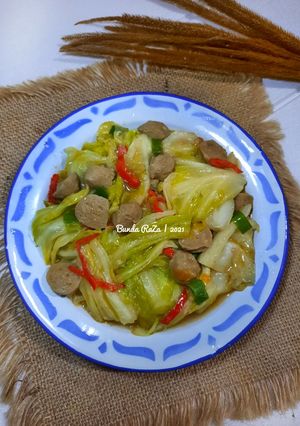 Foto resep Tumis Kol Bakso