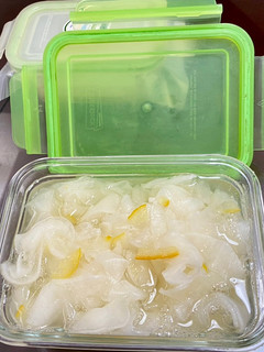 A picture of 酸甜開胃的韓國柚子醬醃白蘿蔔.