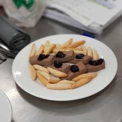 Una foto de Paté de hígado de pollo con mermelada de frutos rojos