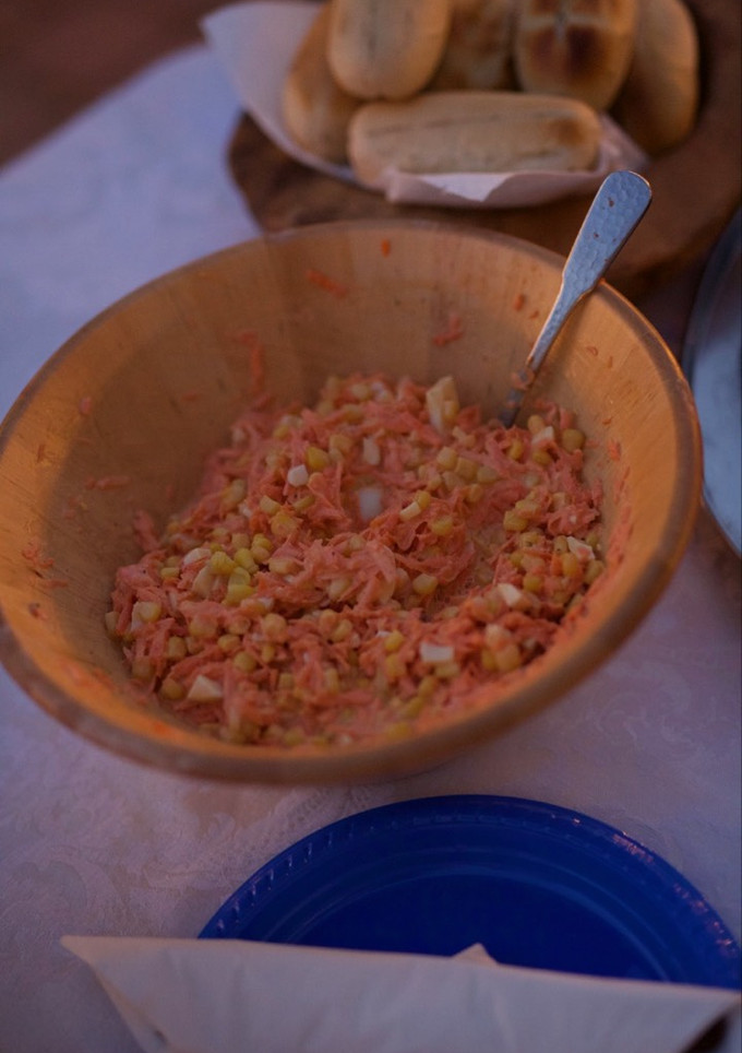 Una foto de Ensalada de zanahoria, choclo y huevo