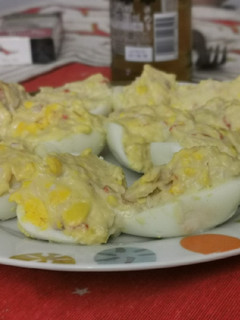 Una foto de Huevos rellenos
