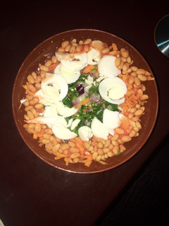 A picture of Lettuce salad🥒🥬🥙🥗🥕.