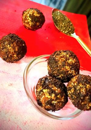 A picture of Chia oats truffle.