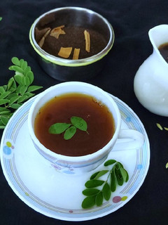 வெயிட் லாஸ் டீ/ முருங்கை கீரை டீ(murungai keerai tea recipe) செய்முறை முக்கிய புகைப்படம்