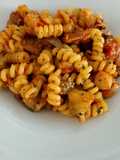 Fusilli con ragù di pesce e melanzane