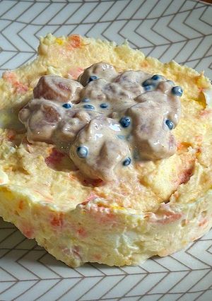 Una foto de Ensaladilla de salmón