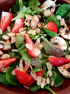 Una foto de Ensalada de Espinacas y Fresas