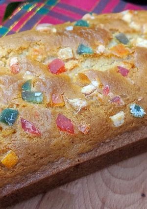 A picture of Eggless tutti fruiti cake.