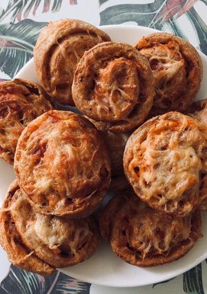 Zablisztes kelt pizzáscsiga recept fotója